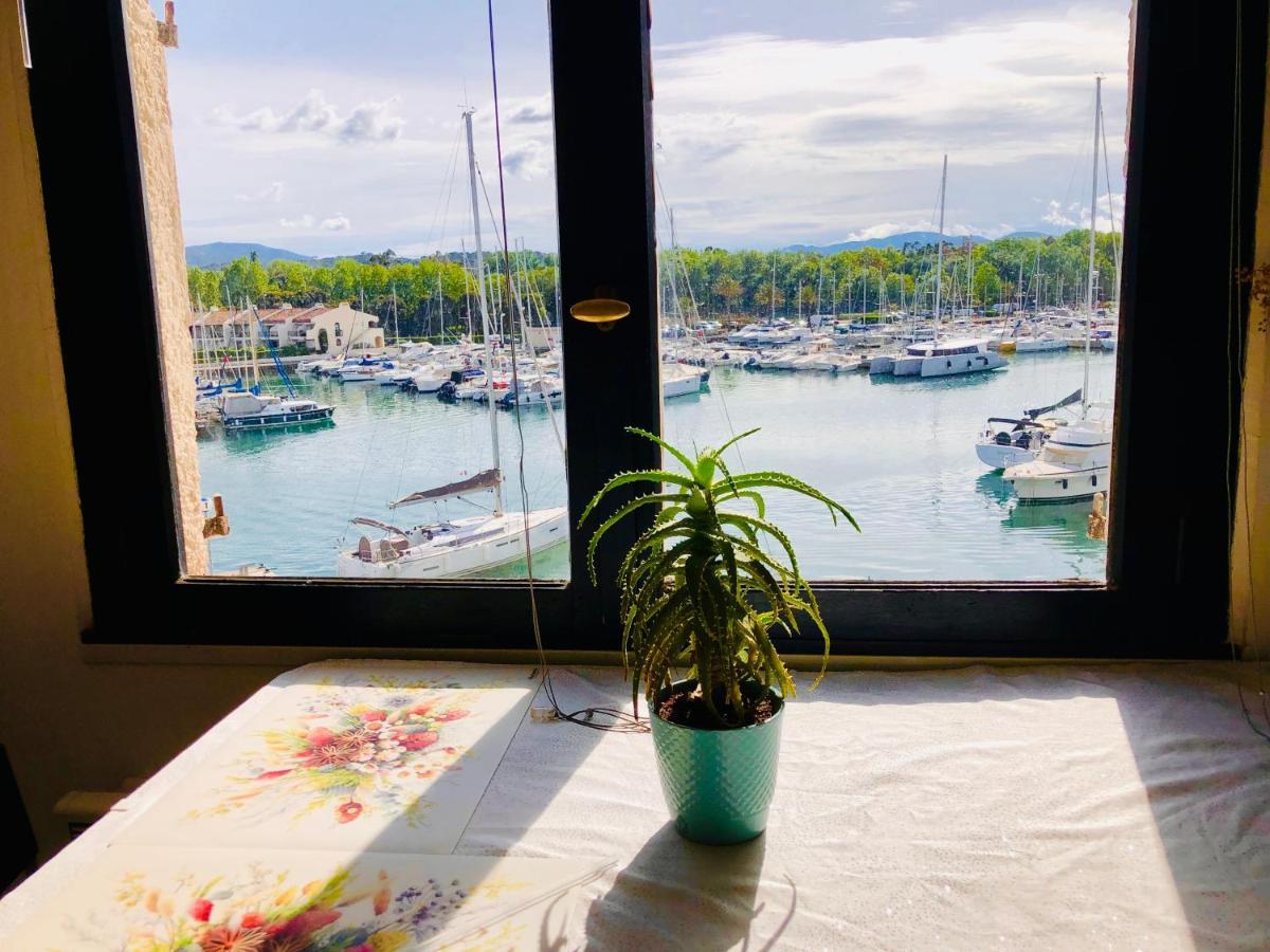 Appartement Petit Cocon magnifique vue sur Marina dans le golfe de Saint Tropez à Cogolin Extérieur photo