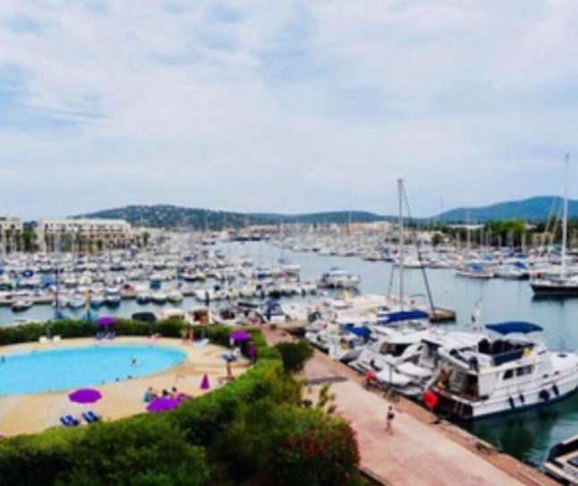 Appartement Petit Cocon magnifique vue sur Marina dans le golfe de Saint Tropez à Cogolin Extérieur photo