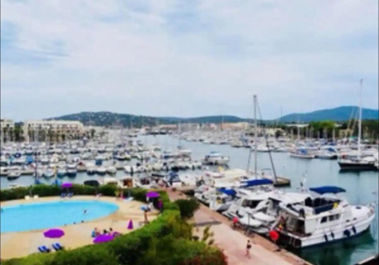Appartement Petit Cocon magnifique vue sur Marina dans le golfe de Saint Tropez à Cogolin Extérieur photo